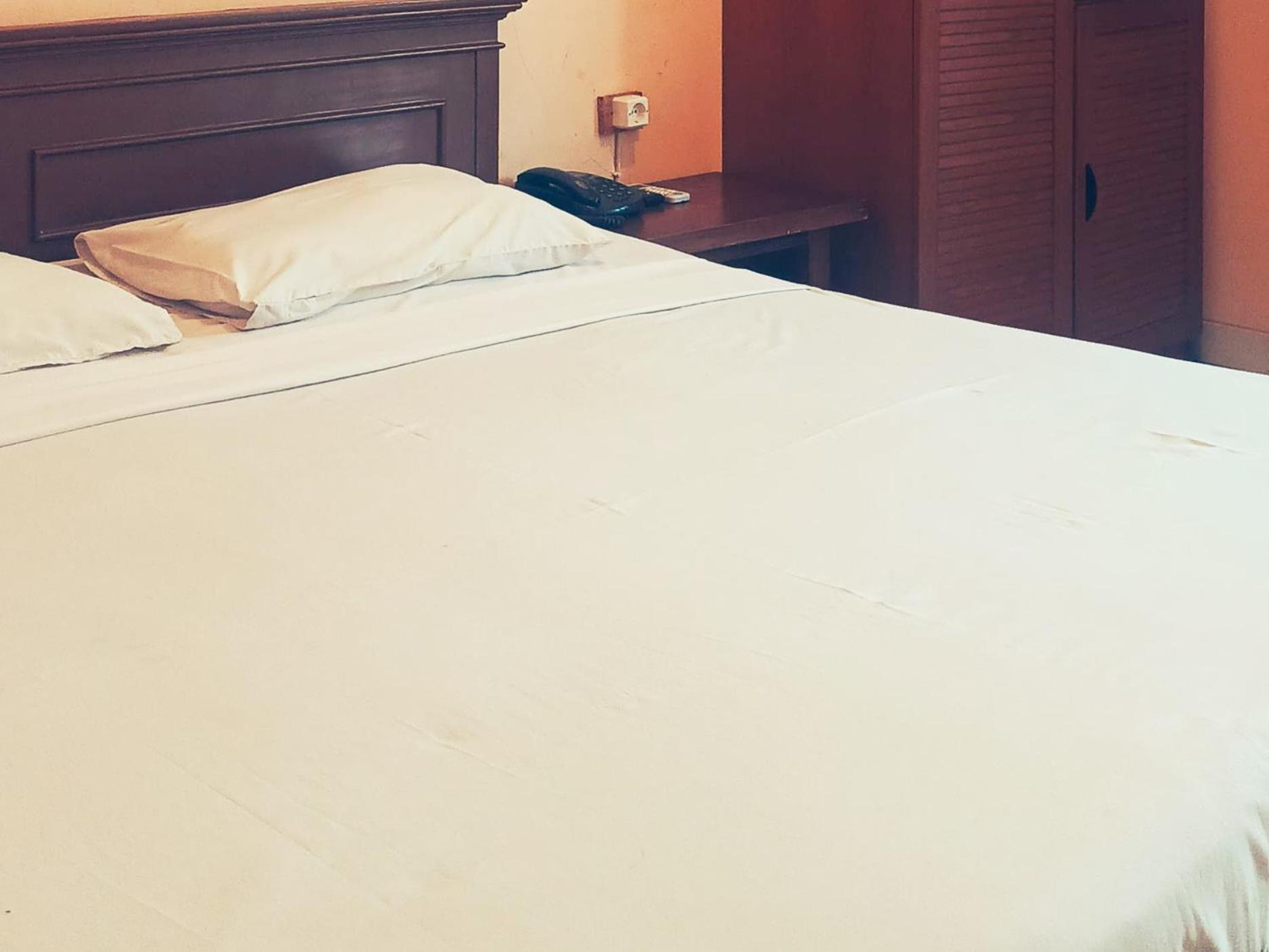 Hotel Wijaya Purwokerto Exterior foto
